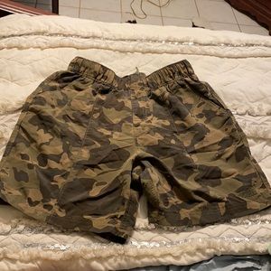 North face men’s size Small Camo Shorts